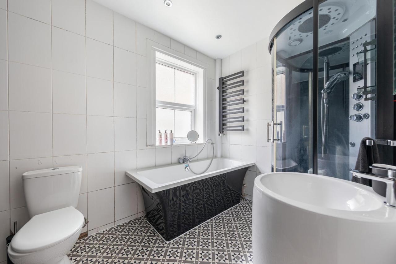 Charming 1 Bed Flat W Courtyard In Central Londra Esterno foto