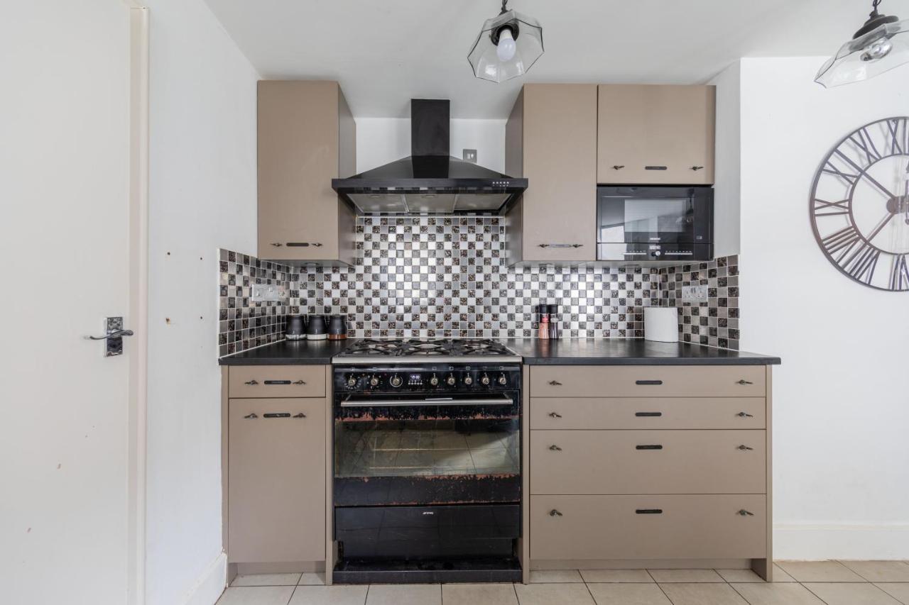 Charming 1 Bed Flat W Courtyard In Central Londra Esterno foto
